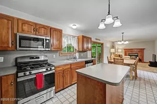 2117 White Dove Dr, East Stroudsburg, PA 18302 - Photo 28