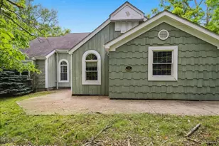 161 Fawnwood Dr, Greentown, PA 18426 - Photo 2