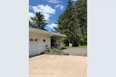  193 Country Club Drive, Gouldsboro, PA 18424 - Photo 14