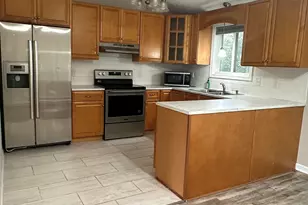 1129 Trapper Ln, Pocono Summit, PA 18346 - Photo 4