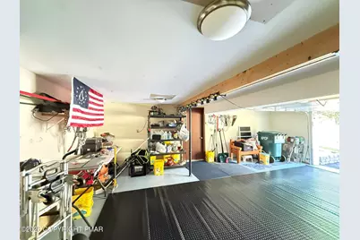 8466 Bumble Bee Way, Tobyhanna, PA 18466 - Photo 6