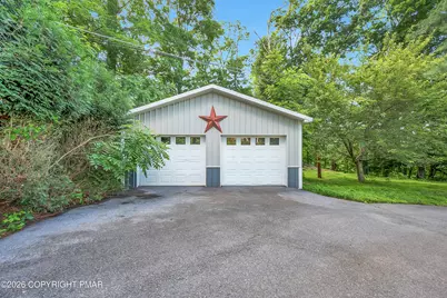  1138 Hillside Avenue, Saylorsburg, PA 18353 - Photo 32