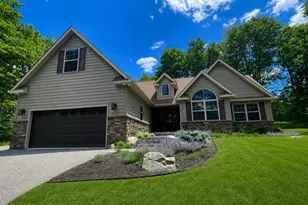 293 Wolf Hollow Rd, Lake Harmony, PA 18624 - Photo 1