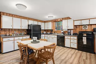 128 Crest Dr, Lake Harmony, PA 18624 - Photo 34
