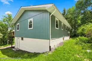 1027 Maple Lake Dr, Bushkill, PA 18324 - Photo 18