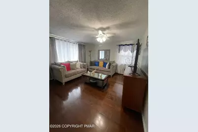  239 E Chestnut Street, Hazleton, PA 18201 - Photo 4