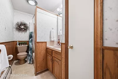  548 Lakeside Drive, East Stroudsburg, PA 18301 - Photo 20