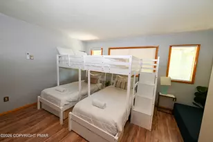 322 Brentwood Dr, Bushkill, PA 18324 - Photo 12