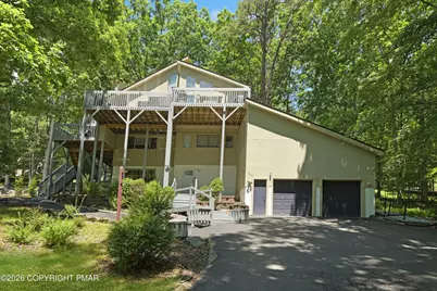  322 Brentwood Drive, Bushkill, PA 18324 - Photo 2