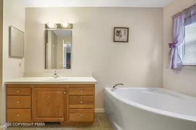  787 Biltmore Avenue, Easton, PA 18040 - Photo 32