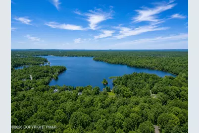  135 Blue Heron Circle, Pocono Summit, PA 18346 - Photo 2