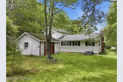  135 Blue Heron Circle, Pocono Summit, PA 18346 - Photo 8