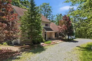322 Scenic Dr, Blakeslee, PA 18610 - Photo 110