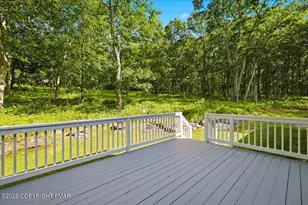 1212 N Whittaker Dr, Bushkill, PA 18324 - Photo 30