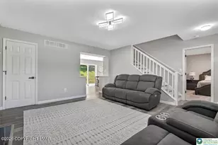 401 Pierce Ln, East Stroudsburg, PA 18301 - Photo 12