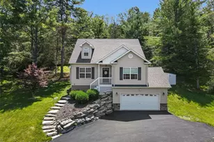 401 Pierce Ln, East Stroudsburg, PA 18301 - Photo 2