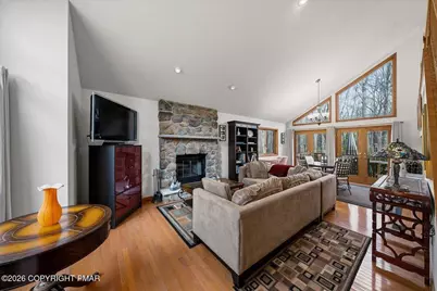  3176 Bluebird Drive, Bushkill, PA 18324 - Photo 4