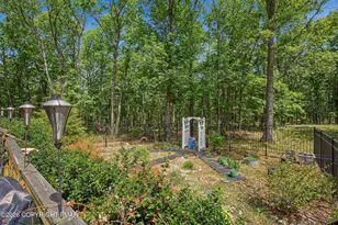 3176 Bluebird Dr, Bushkill, PA 18324 - Photo 30