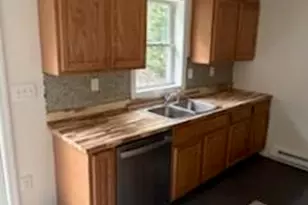 822 Sarah St, Stroudsburg, PA 18360 - Photo 4