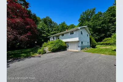  34 Parkway Drive, Stroudsburg, PA 18360 - Photo 4