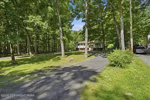 1159 Pocono Mountain Lake Dr, Bushkill, PA 18324 - Photo 40