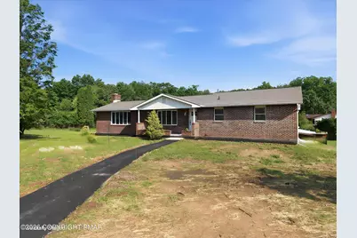  129 Rinker Road, Stroudsburg, PA 18360 - Photo 4