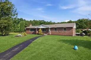 129 Rinker Rd, Stroudsburg, PA 18360 - Photo 1