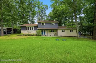 2004 Linwood Dr, Stroudsburg, PA 18360 - Photo 2