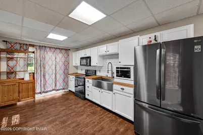  729 N 2nd Street, Pottsville, PA 17901 - Photo 10