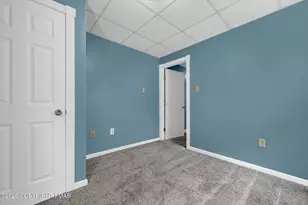 729 N 2nd St, Pottsville, PA 17901 - Photo 14