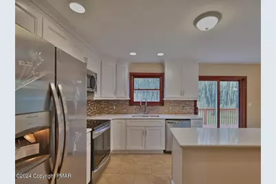  1158 Brian Lane, Effort, PA 18330 - Photo 6