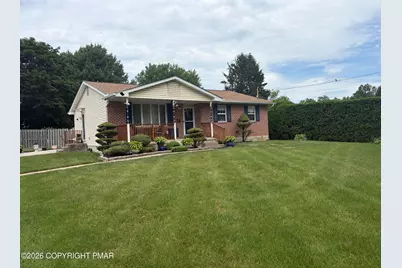  568 E West Street, Wind Gap, PA 18091 - Photo 2