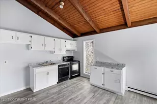 4774 Pine Ridge Dr, Bushkill, PA 18324 - Photo 6