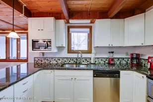 123 Banbury Dr, Bushkill, PA 18324 - Photo 6