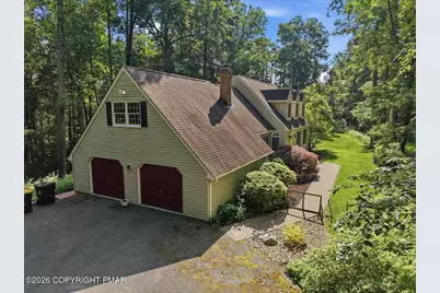  875 Greenview Drive, Stroudsburg, PA 18360 - Photo 4