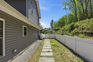 300 Gumbletown Rd, Paupack, PA 18451 - Photo 34