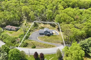 300 Gumbletown Rd, Paupack, PA 18451 - Photo 2