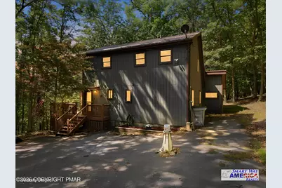  677 Clubhouse Drive, East Stroudsburg, PA 18302 - Photo 2