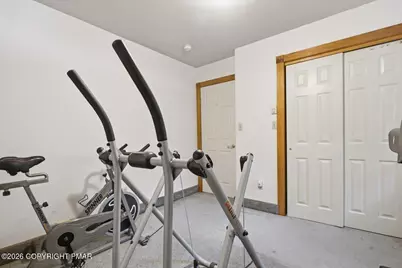  677 Clubhouse Drive, East Stroudsburg, PA 18302 - Photo 20