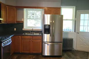 242 Center Ave, Jim Thorpe, PA 18229 - Photo 2