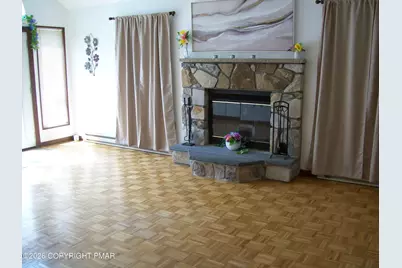  324 Whippoorwill Drive, Bushkill, PA 18324 - Photo 6