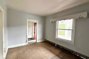 531 Peacock St, Pottsville, PA 17901 - Photo 10
