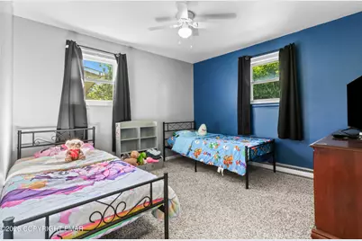  439 Bath Avenue, Catasauqua, PA 18032 - Photo 14