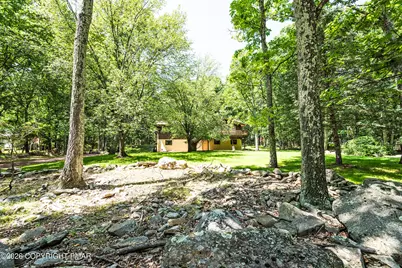  223 Briarwood Drive, Effort, PA 18330 - Photo 8