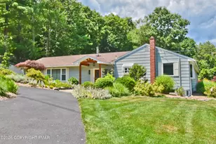 7515 Old Coach Rd, Stroudsburg, PA 18360 - Photo 2