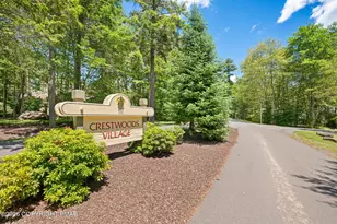 525 Rondaxe Ln, Pocono Pines, PA 18350 - Photo 1