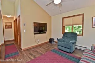 2217 Longview Dr, Bushkill, PA 18324 - Photo 18