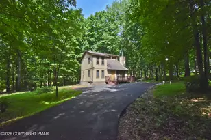 2217 Longview Dr, Bushkill, PA 18324 - Photo 40