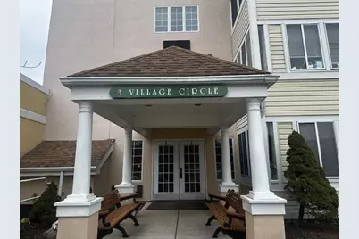  3 Village Circle #APT 304, Stroudsburg, PA 18360 - Photo 2