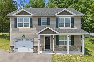 108 Holmgren Dr, Stroudsburg, PA 18360 - Photo 1